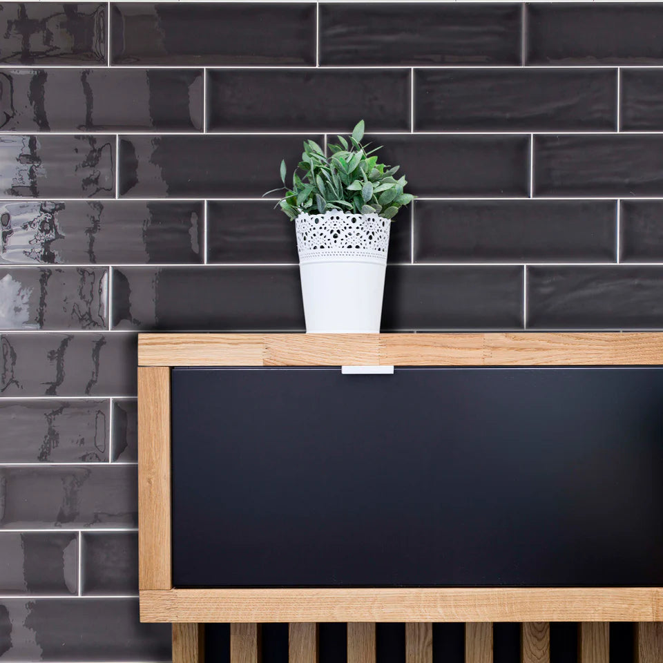 Aria Black Gloss 10x30cm