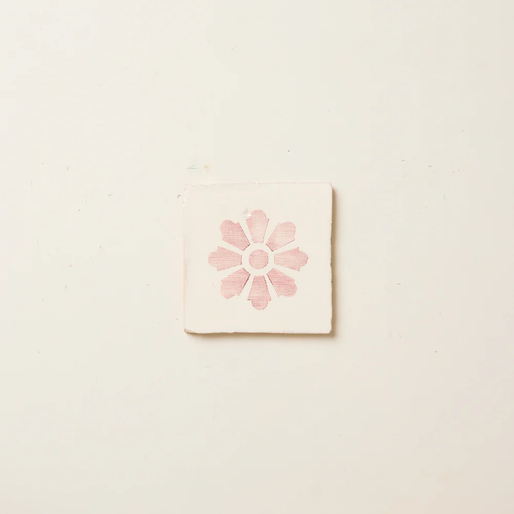 Rediscovered Iris Clavel Glazed 11x11cm