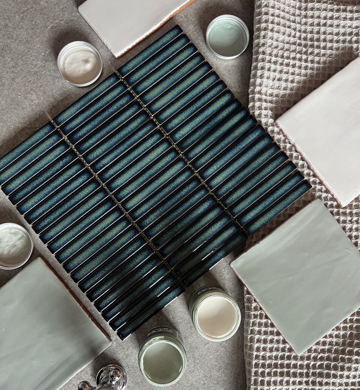 Copenhagen Kit Kat Dark Green Mosaic 29.6x28.4cm