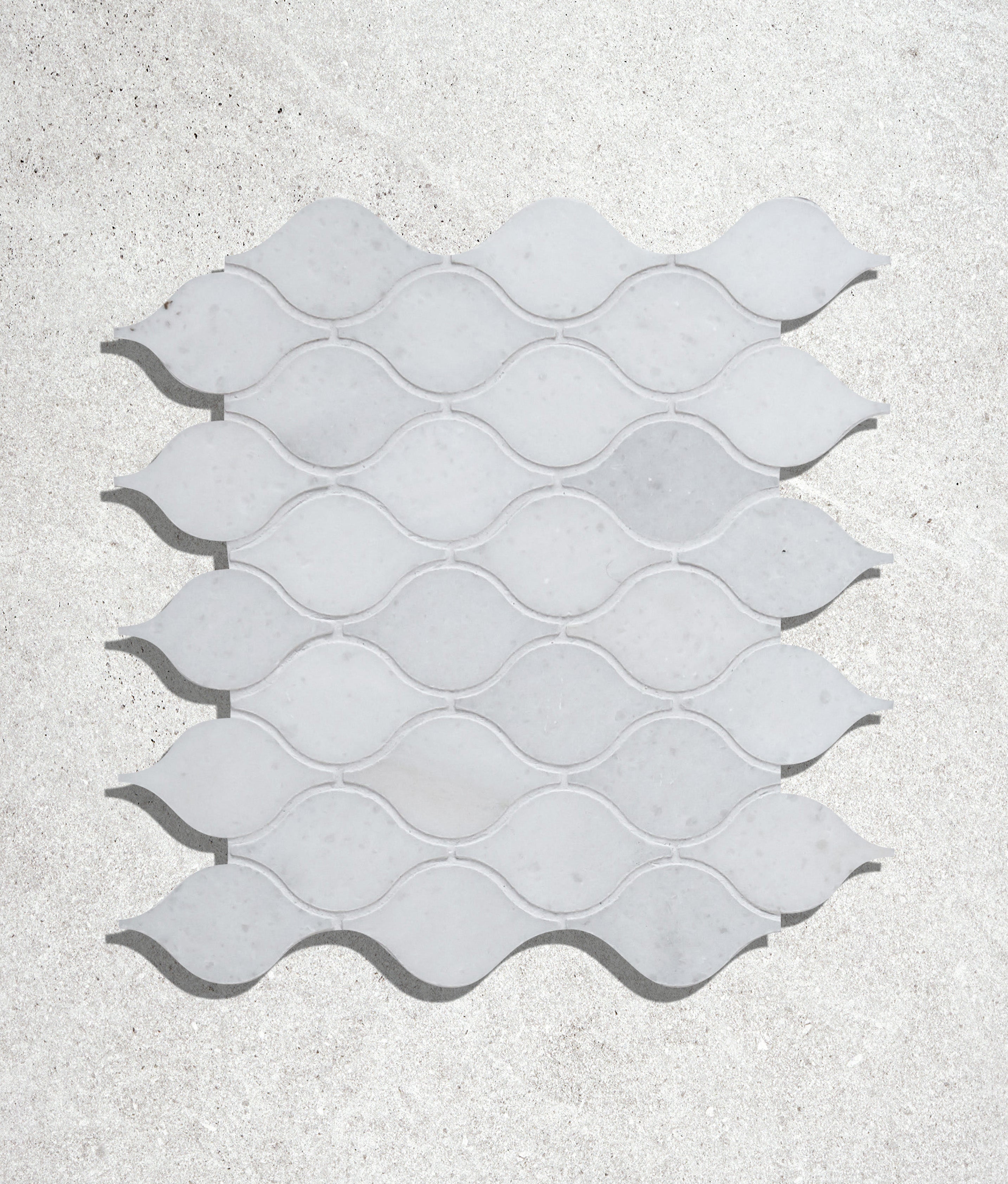 Long Island Teardrop Marble Mosaic 30.6x31.9cm