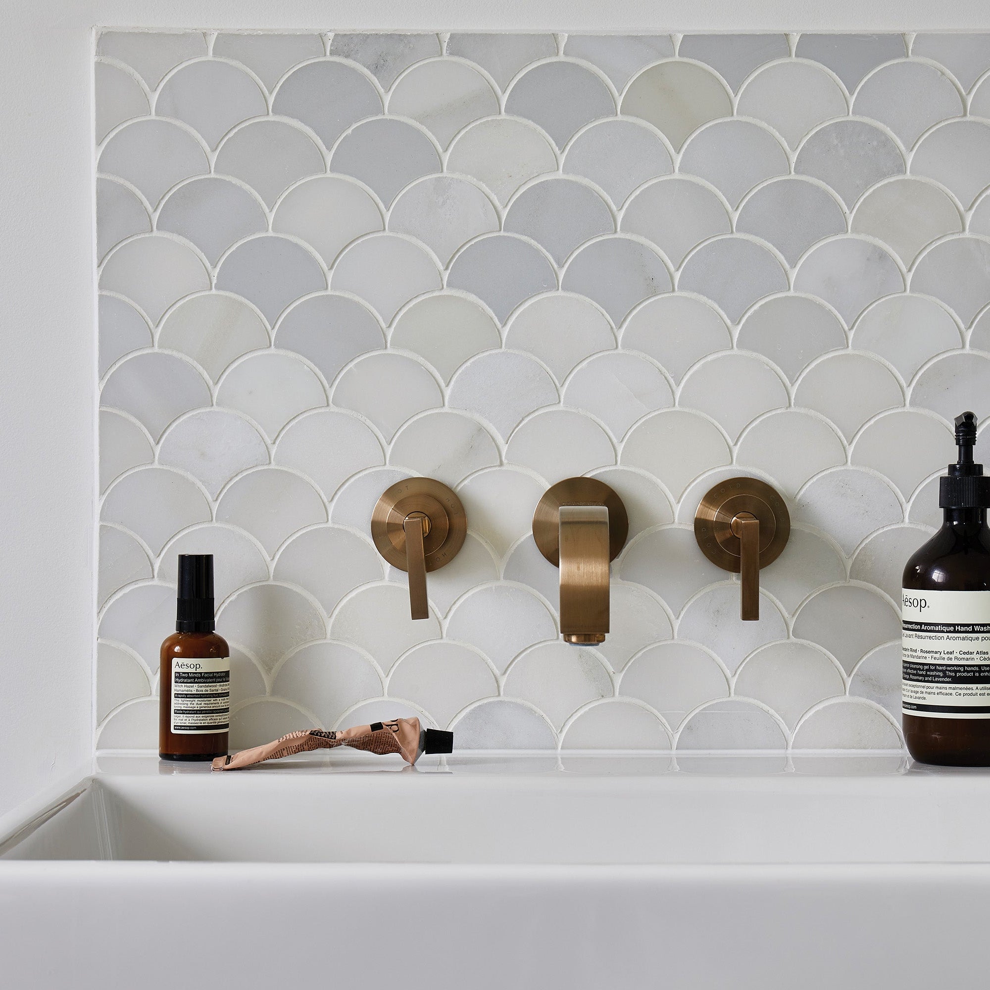 Long Island Scallop Marble Mosaic 27x27cm