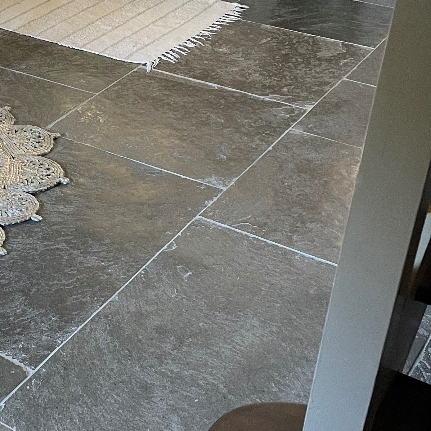 Marlow Sawn Edge Limestone 60cmxRandom Length