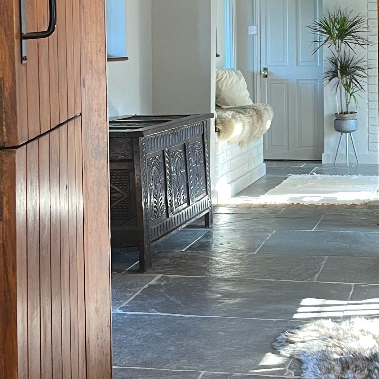 Marlow Sawn Edge Limestone 60cmxRandom Length
