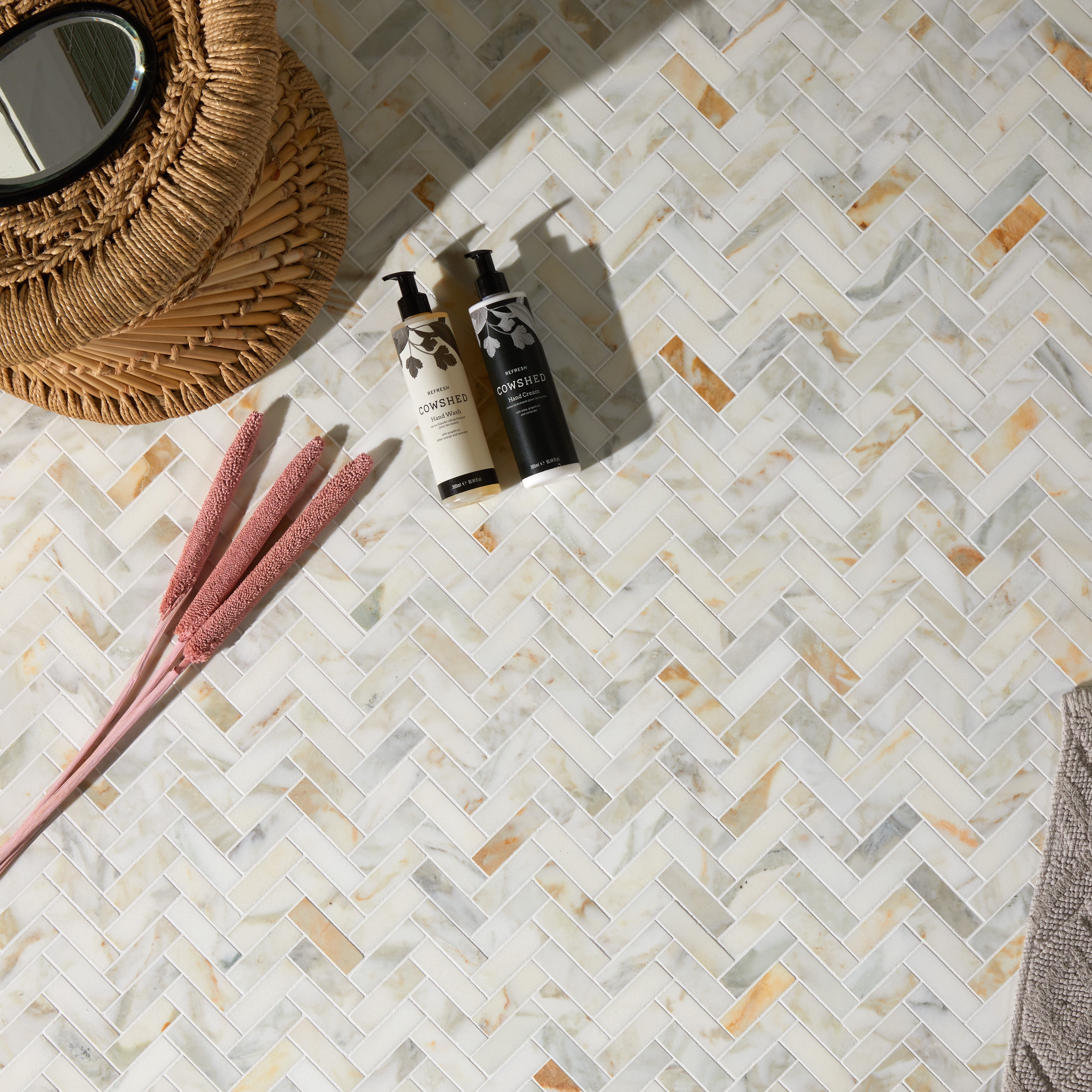 Palazzo Oro Herringbone Marble Mosaic 28.5x33cm