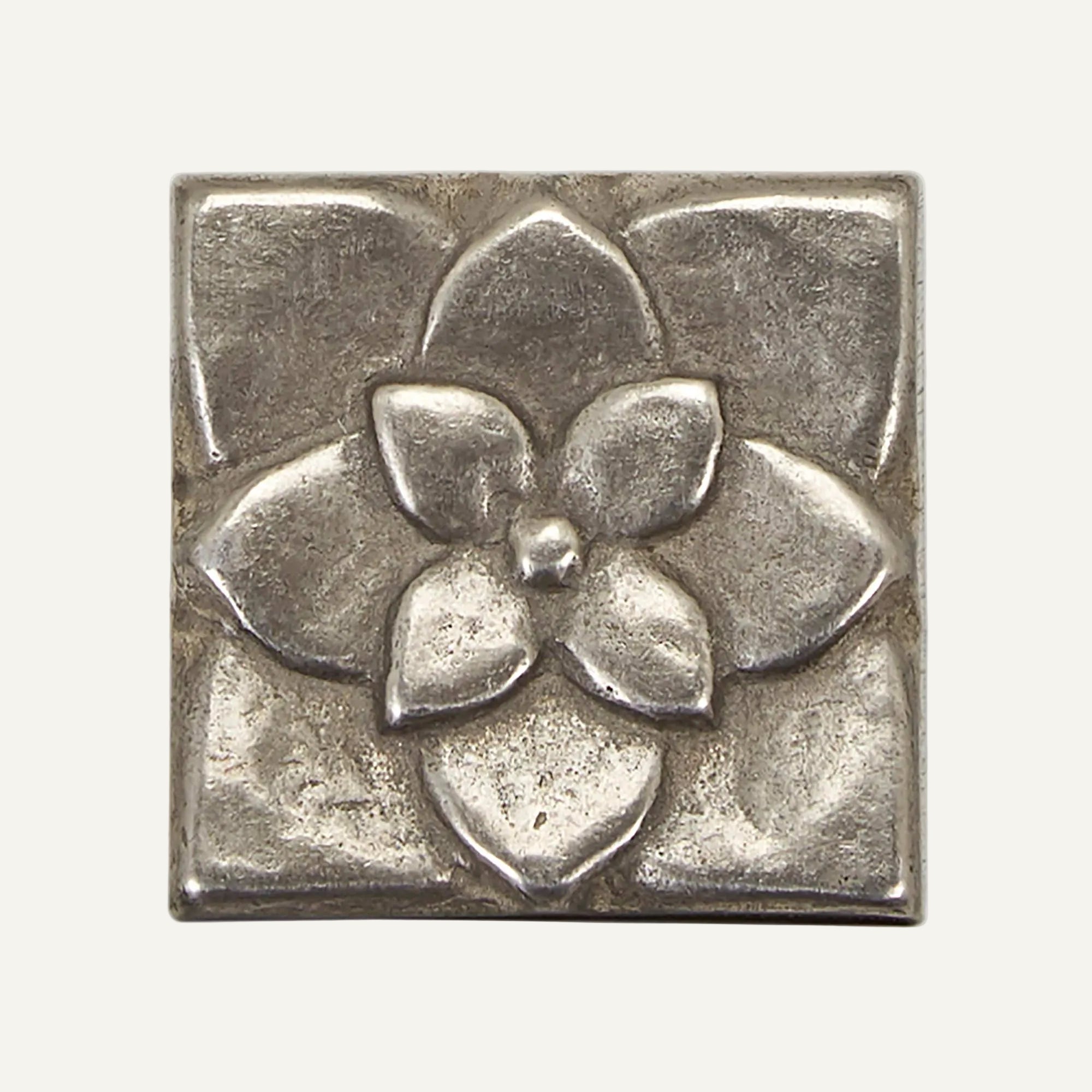 Foundry Art Lotus Cabochon 5x5cm