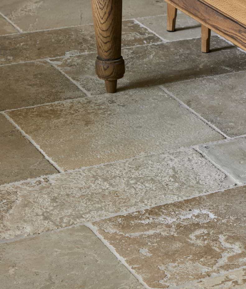 Vieux Bourgogne Limestone Ancient Finish 30/40/50xRandomx2cm