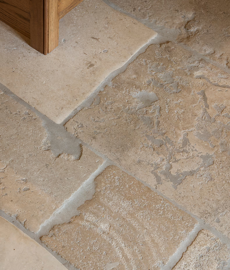 Vieux Bourgogne Limestone Artisan Antiqued 30/40/50 x Random x 2cm