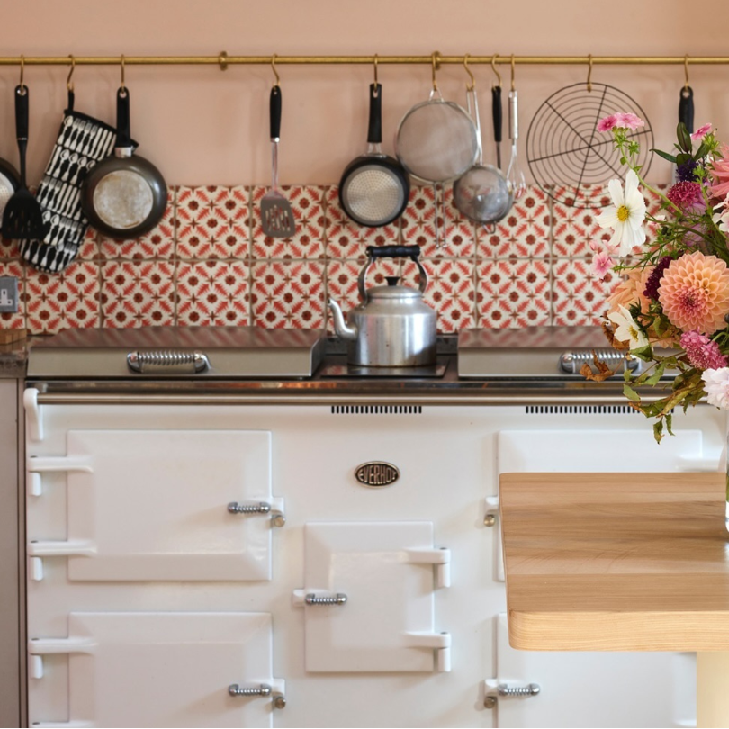 Neisha Crossland Atlas Paprika Pine Flower 17x17cm