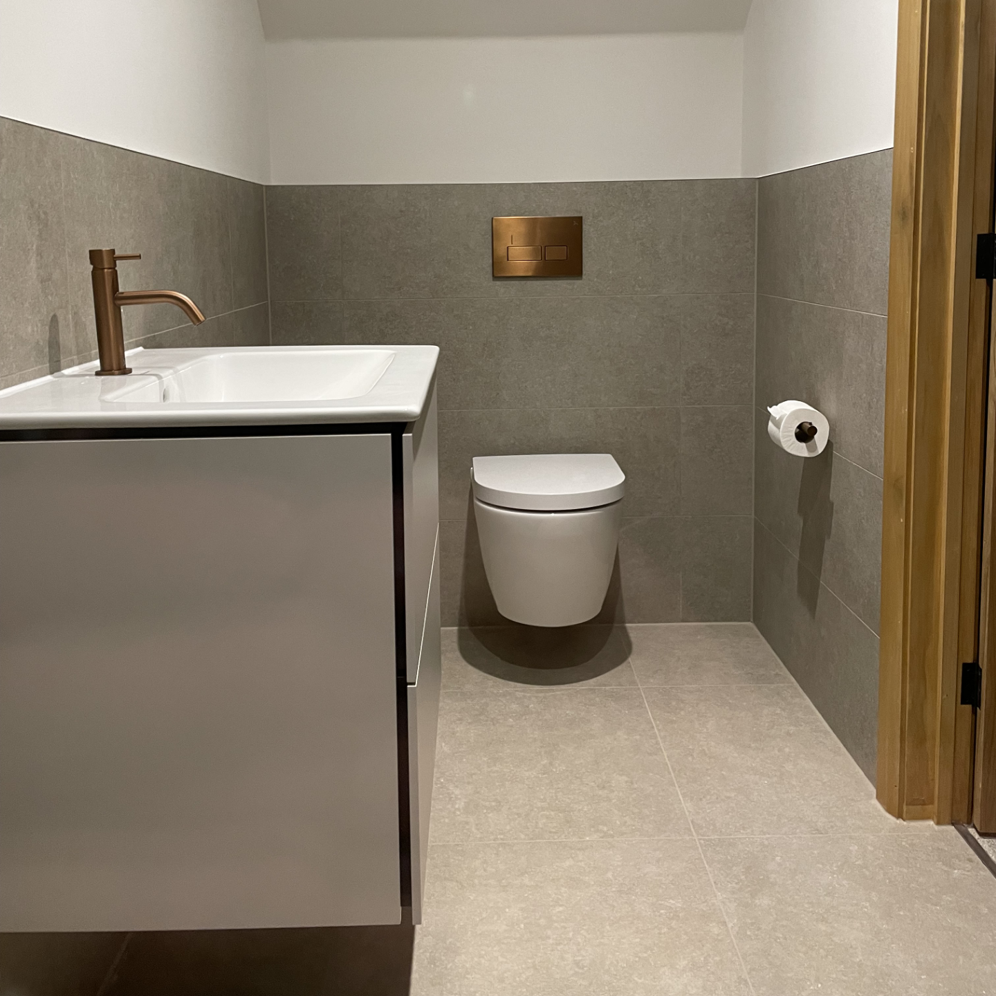 Light Stone Taupe Wall 30x90cm