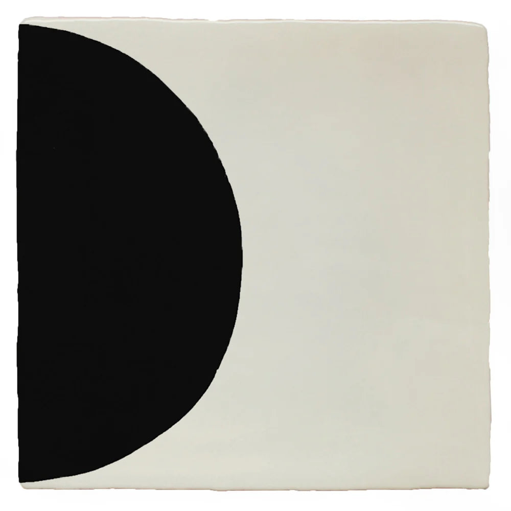 Arc Half Black 13x13cm
