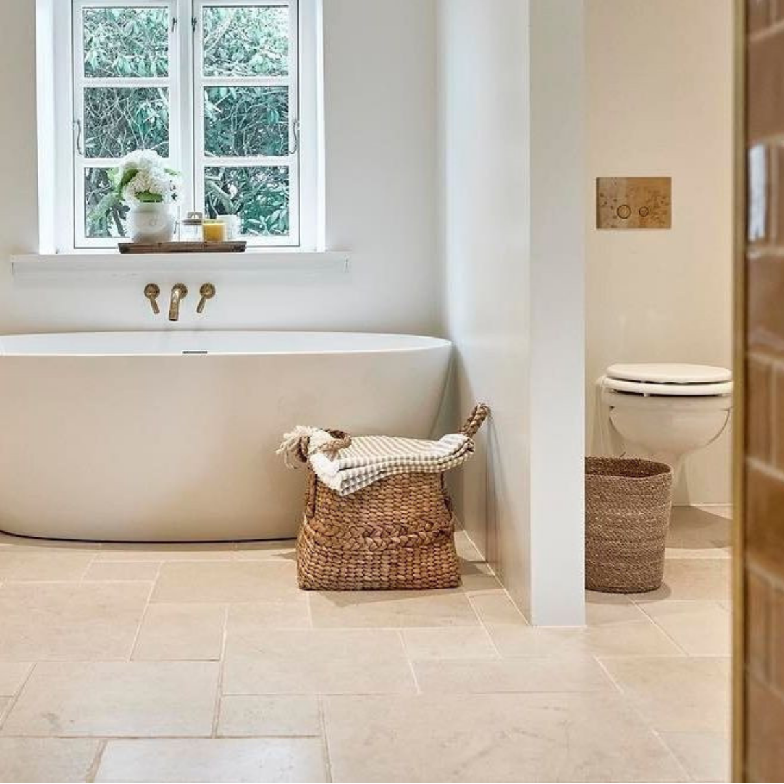 Cathedral Classic Limestone 40x40cm