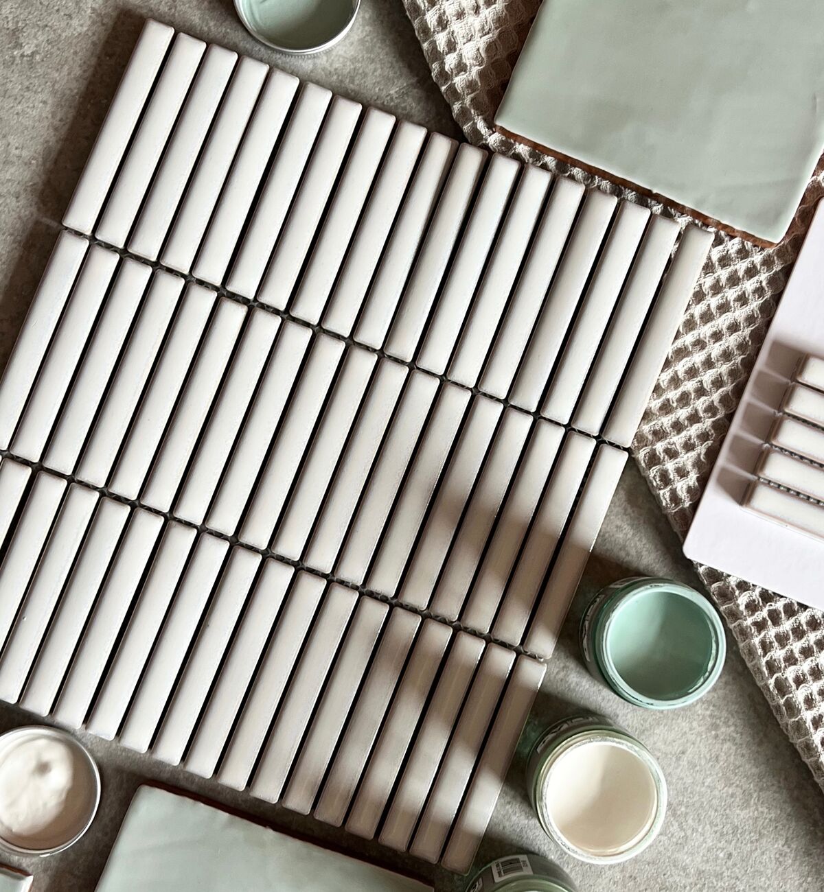 Copenhagen Kit Kat White Mosaic 29.6x28.4cm