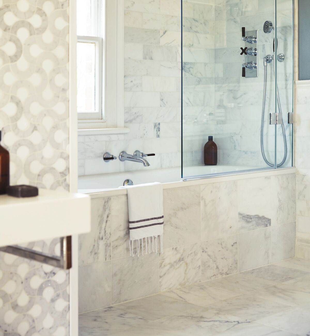 East Hampton Marble 30.5x61cm