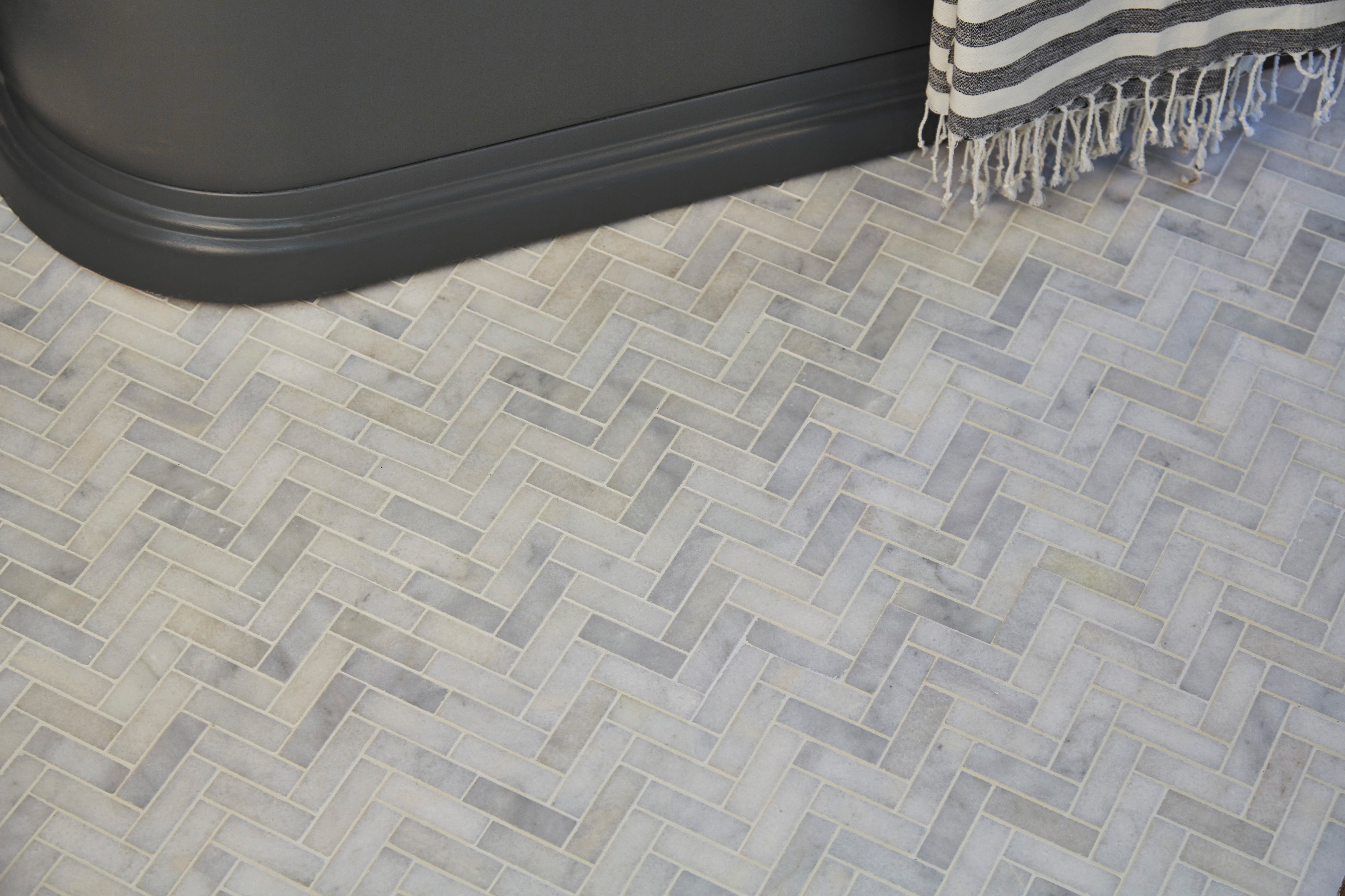 Long Island Herringbone Marble Mosaic 33x34cm