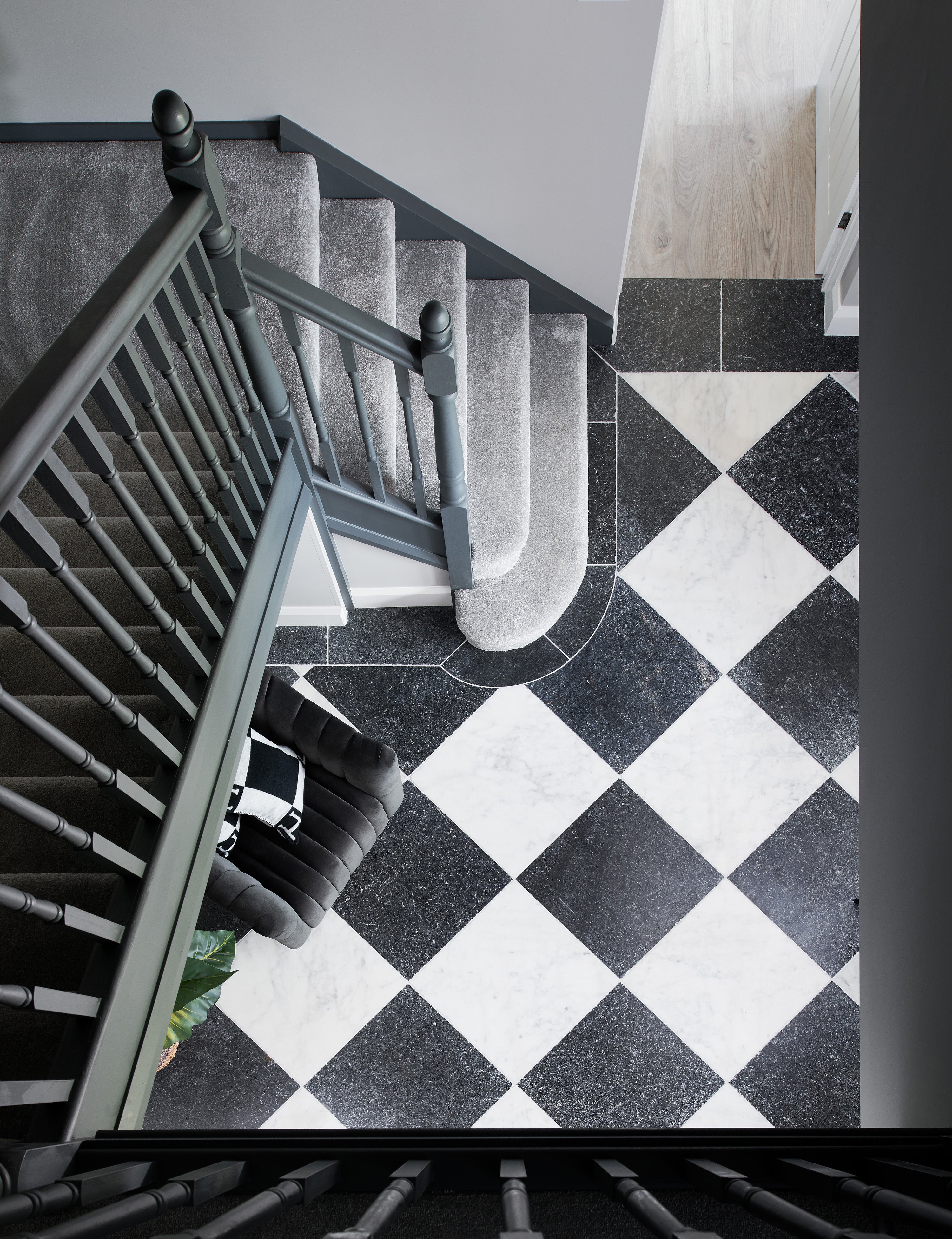 Long Island Tumbled Marble 40.6x40.6cm