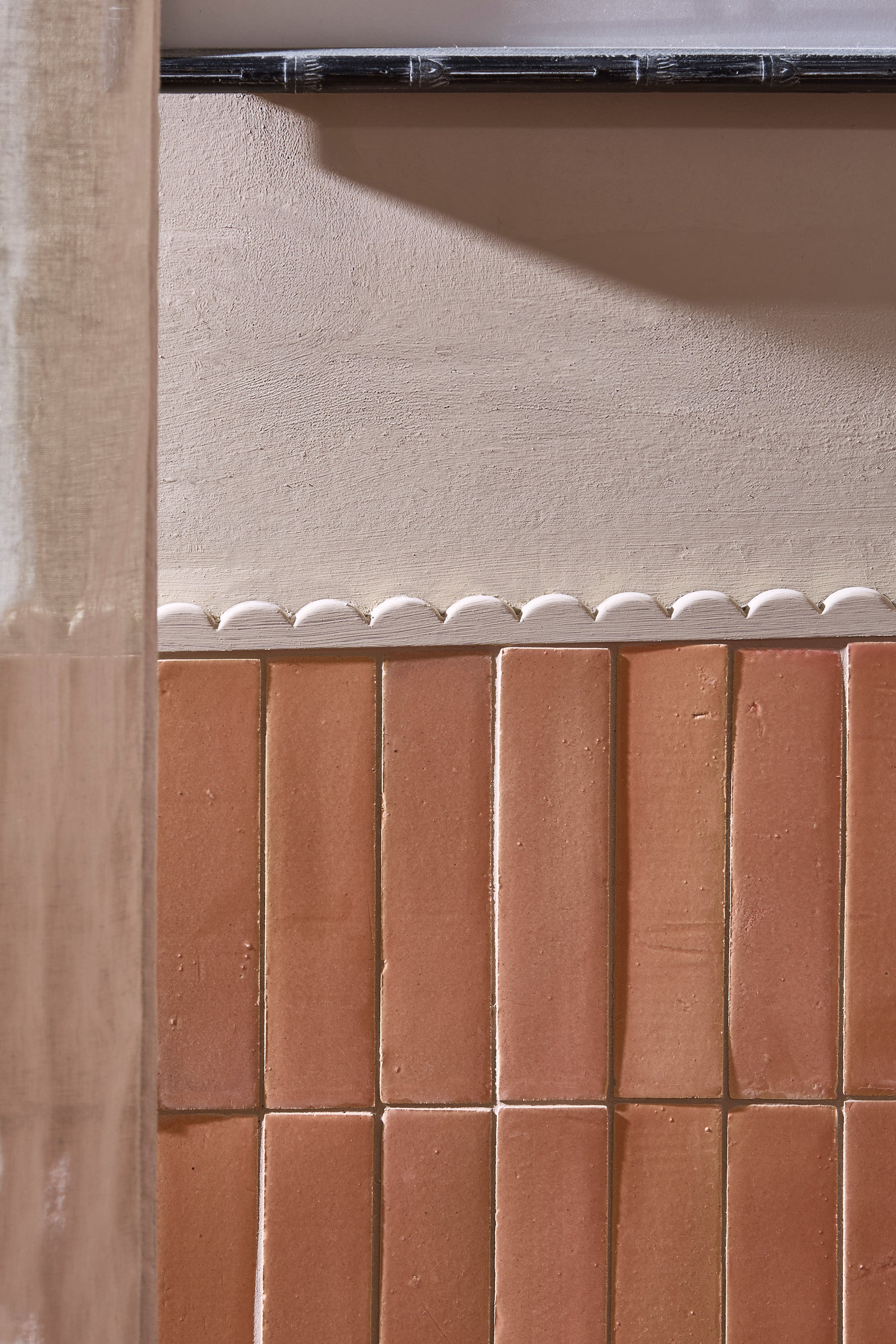 Stone Glaze Petal 5x20cm