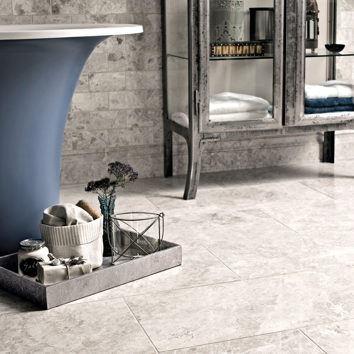 Westhampton Honed Limestone 30.5x61cm