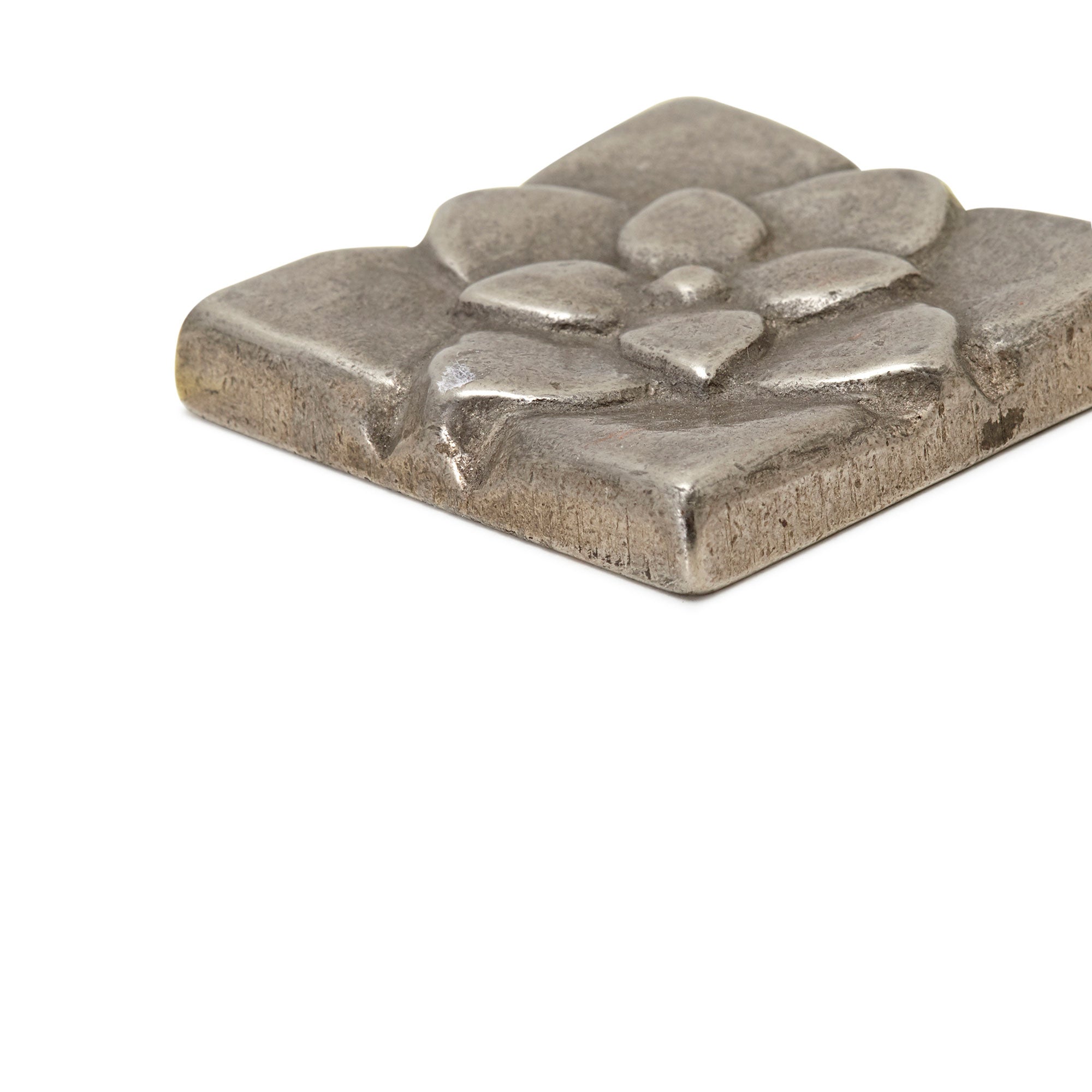 Foundry Art Lotus Cabochon 5x5cm