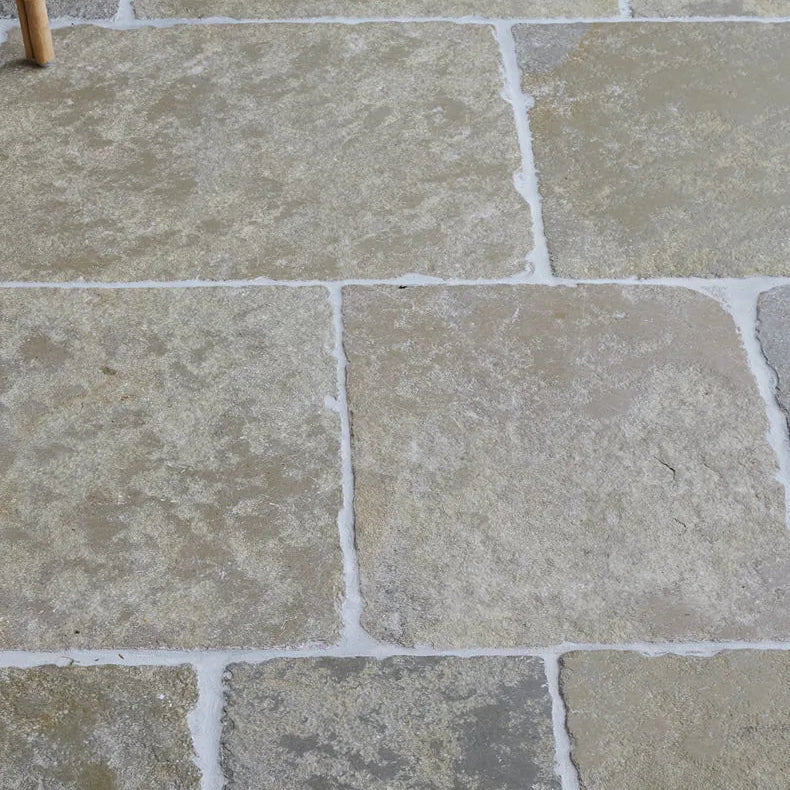 Trusloe Limestone Seasoned 56cmxRandomx2.2cm