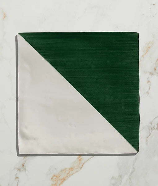 Studio Jamboree Hand-painted Holly Tri 13x13cm