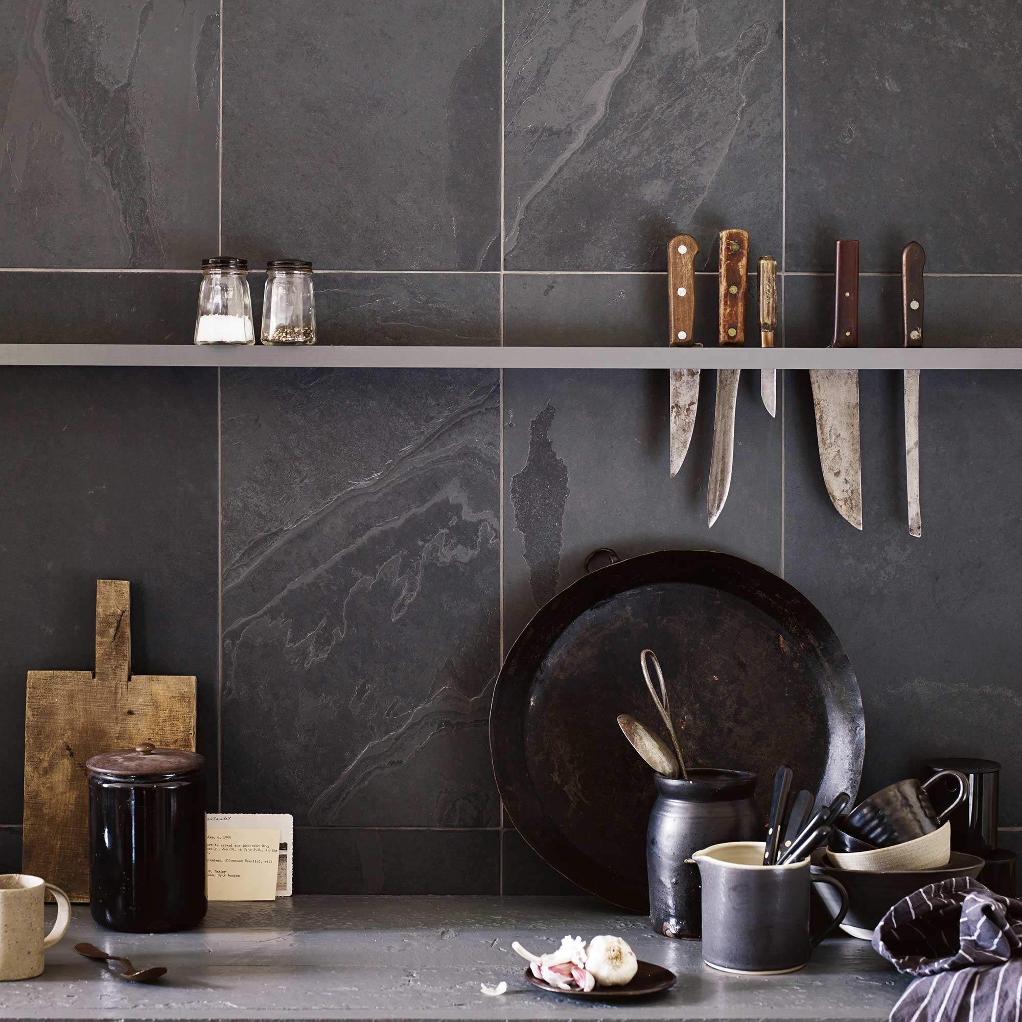 Urban Slate Black Riven 20x40cm