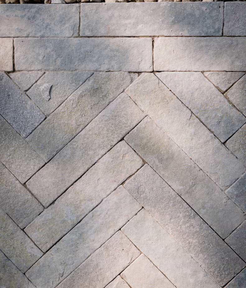 Trusloe Limestone Seasoned Parquet 7x30cm