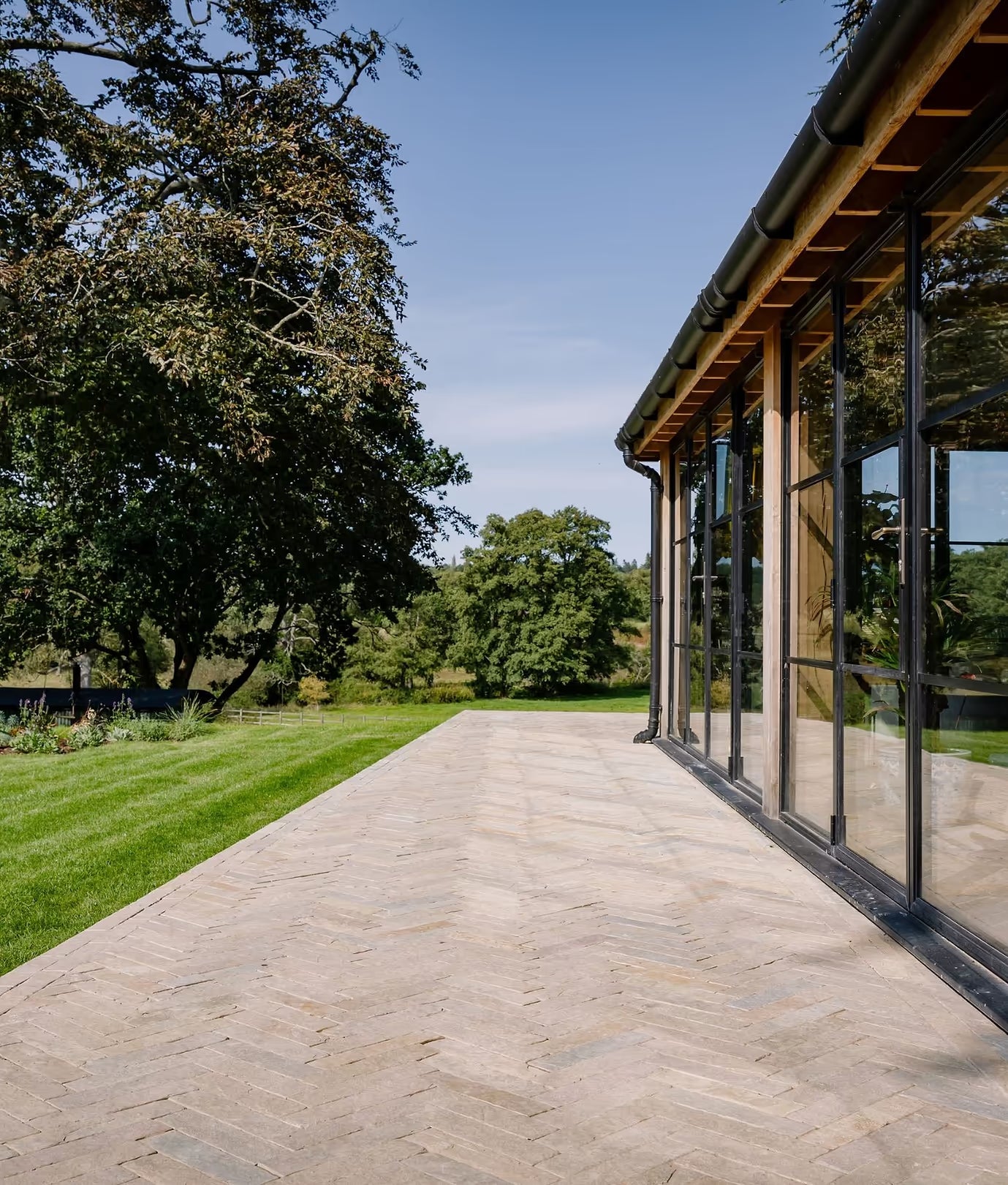 Trusloe Limestone Seasoned Parquet 7x30cm