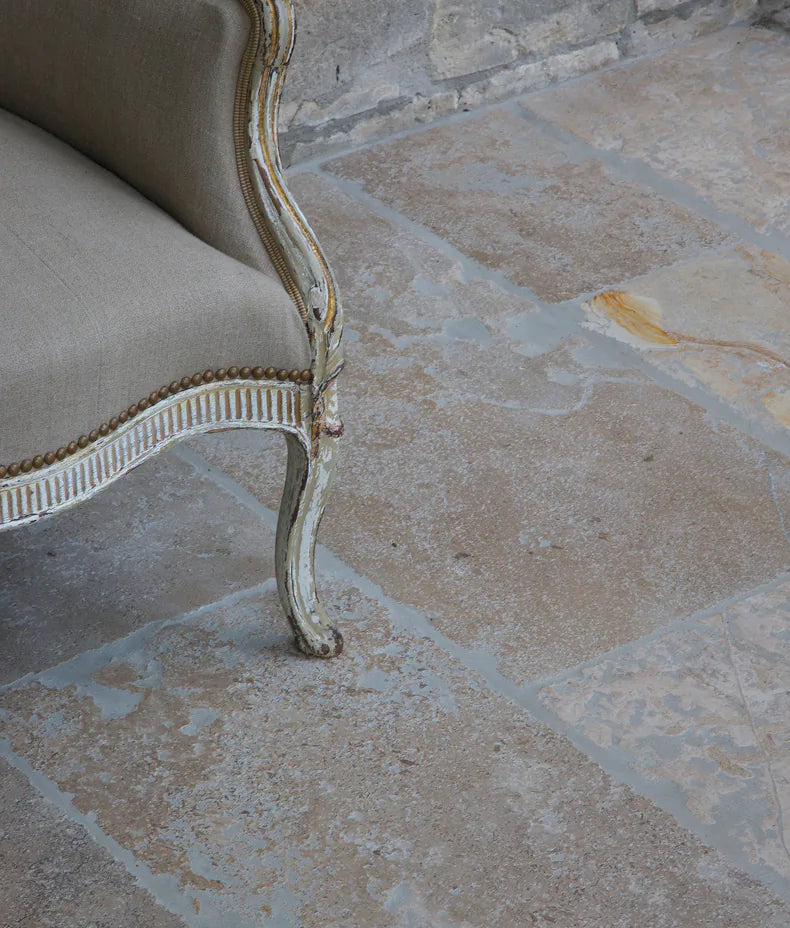 Vieux Bourgogne Limestone Artisan Antiqued 30/40/50 x Random x 2cm