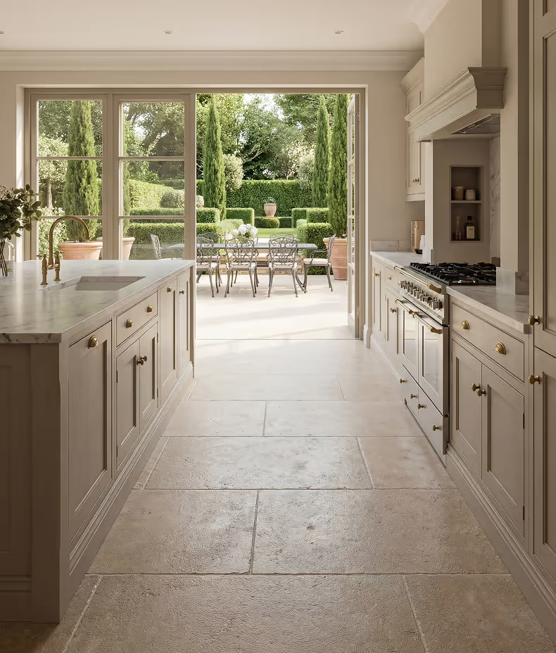 Wychwood Limestone Tumbled and Etched Finish 60xRandomx2cm